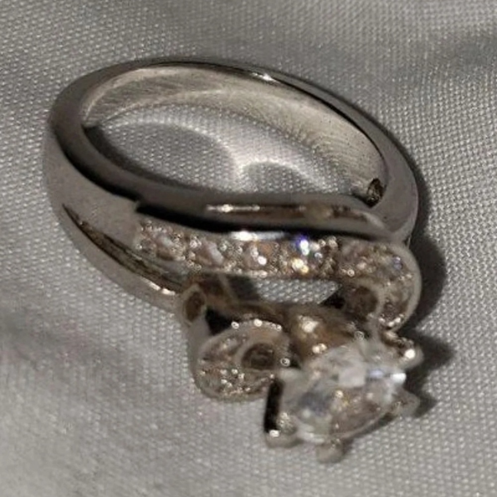 Qz ring size 6